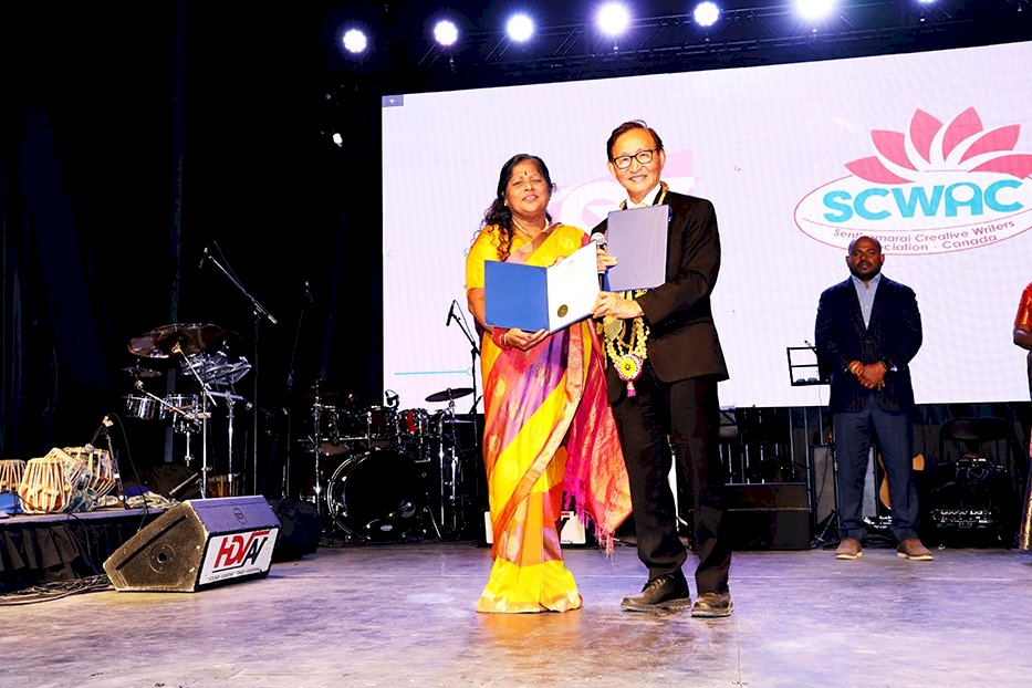 Community/Media/ Human Rights for her Outstanding and  Distinguished Services  for  Tamil Entertainment Television - TET- 2022 By National Ethnic Press and Media Council of Canada